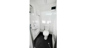 Портативний туалет із кераміки