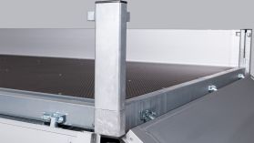 2700P552T225 Платформний причіп (з аксесуарами)